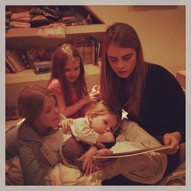 Cara Delevingne kedves oldala.