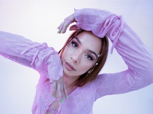 Klippremier: hallgasd meg Szécsi Böbe új dalát!