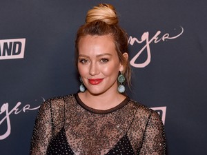 Néztük, de nem láttuk: Hilary Duff várandós
