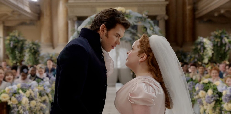 Senkinek nem kell bemutatni a Bridgerton családot, az utóbbi évek sikersorozatát