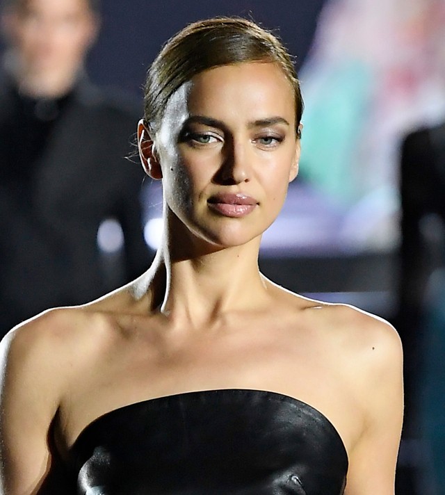 Szakítás után: Irina Shayk szexi dominaként tért vissza a kifutóra