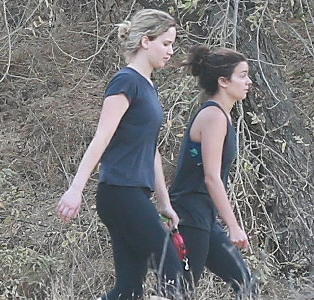 jennifer lawrence, dior, smink nélkül, utcai stílus, színésznő