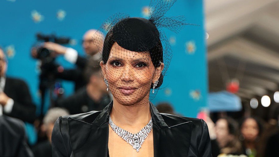 Halle Berry áttetsző kreációja igencsak megosztotta a közvéleményt