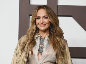 Jennifer Lopez élete legapróbb bikinijében tündökölt