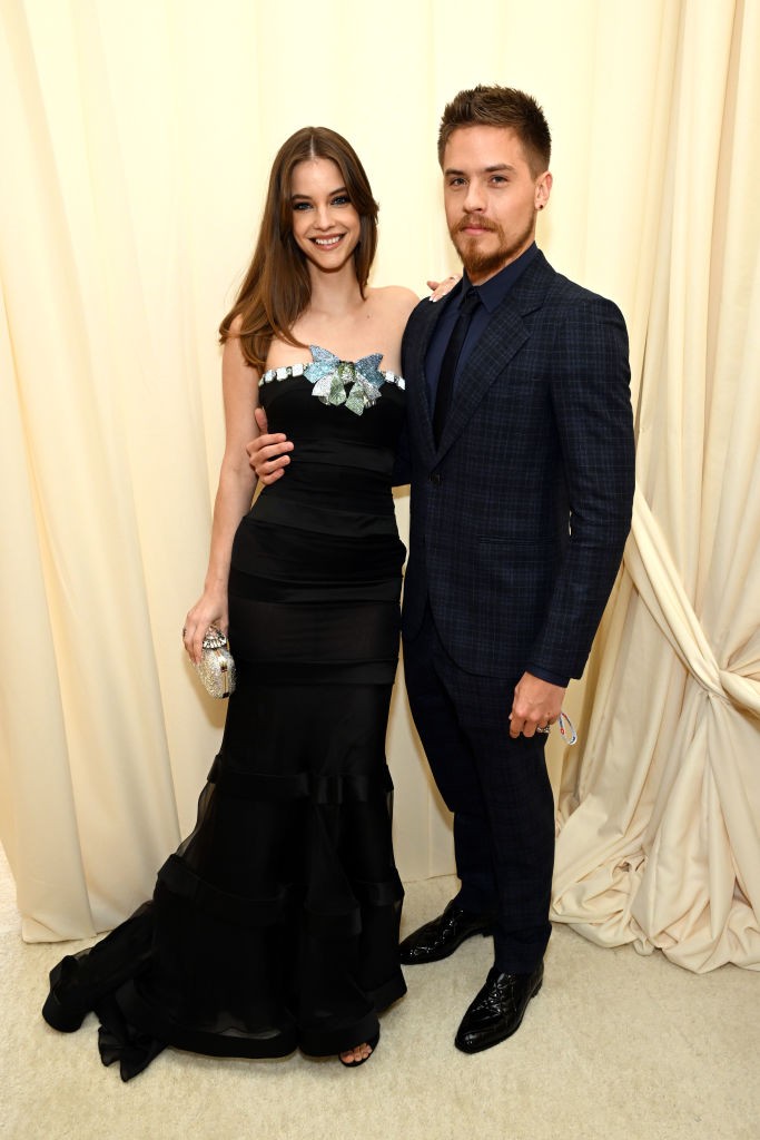 Szintén 2022-ben: Palvin Barbara és Dylan Sprouse Elton John jótékonysági partiján az Oscar után.