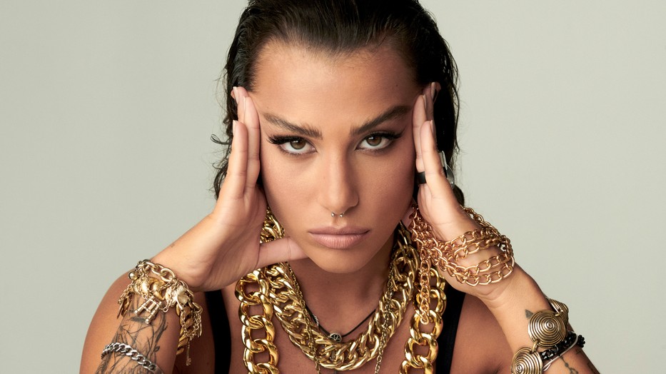 Tóth Andi gyönyörű a fehérneműs fotóin