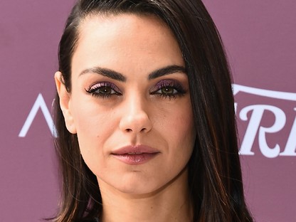 Mila Kunis nadrágja annyira vagány, hogy most rohanok ilyet venni a Michael Korsba