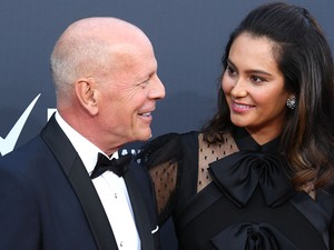Bruce Willis felesége szívszorító fotókat tett közzé