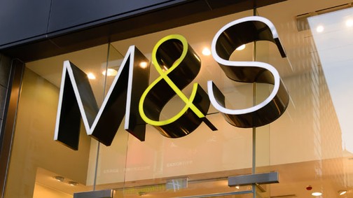 A Marks&Spencer új anya-lánya overálokat dobott a piacra, melyeket azonnal elkapkodtak