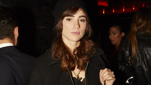 Suki Waterhouse haja már nem szőke!