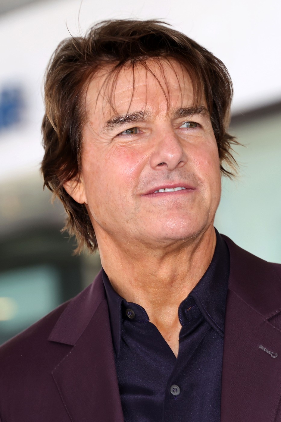 2. Tom Cruise. Becsült nettó vagyon: 600 millió dollár, összes bevétel 2025-ben: 46 millió dollár. A 64 éves színész továbbra is az egyik legjövedelmezőbb akciósztár világszerte. Ráadásul rendszerint utólagos bevételi megállapodásokat köt, amelyek drámai módon növelik a kasszasikerekből származó bevételeit.