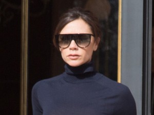 Mi van itt? Victoria Bekcham nagyon rákapott a cicivillantásra