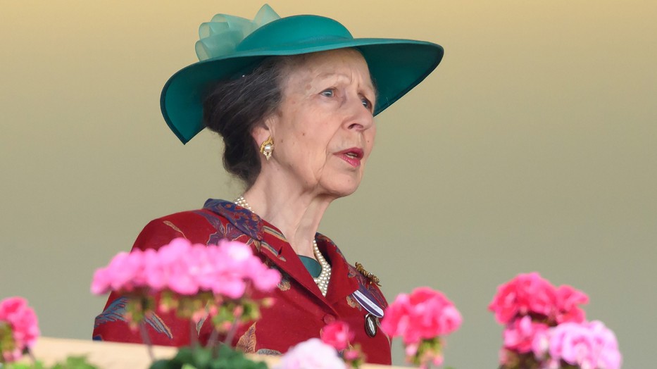 Anna hercegnő szörnyű balesetet szenvedett