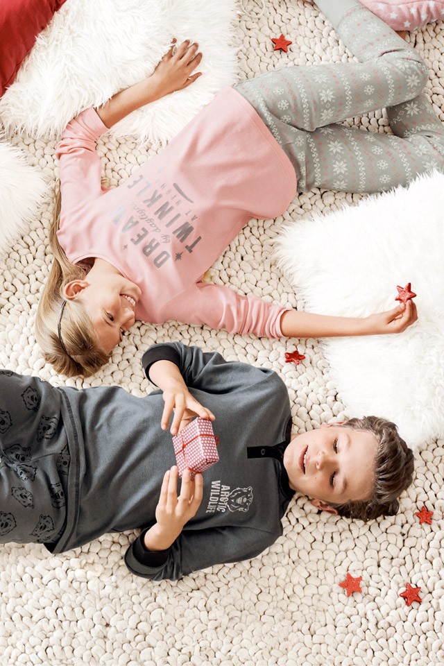 Élvezd az ajándékbontogatást!