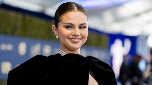 Selena Gomez pattanásos, kócos fotót posztolt, és imádjuk érte