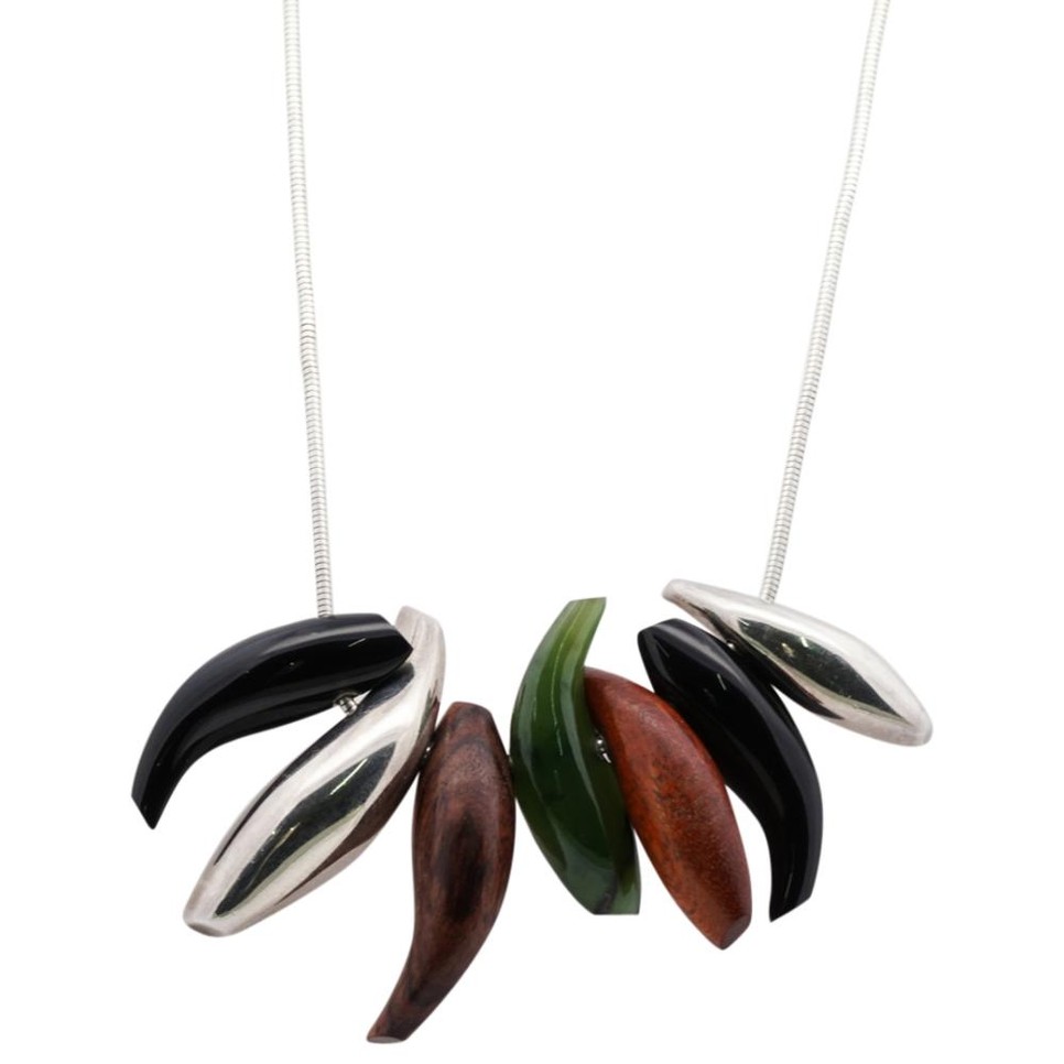 Gehry stílusa nagyon egyedi és jellegzetes