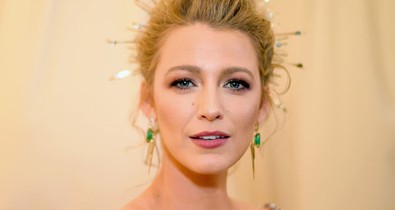 Fogadjunk, hogy soha nem tűnt fel Blake Lively vörös szőnyeges trükkje