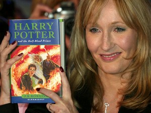Nincs vége! JK Rowling újabb Harry Potter könyvvel ajándékoz meg minket