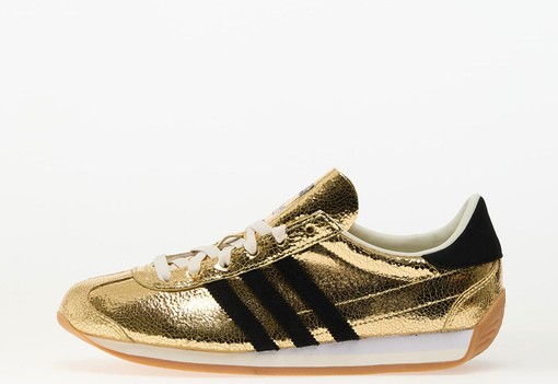 Megérkeztek 2025 legmenőbb sneaker trendjei, és nem véletlenül robbantják fel az idei évet