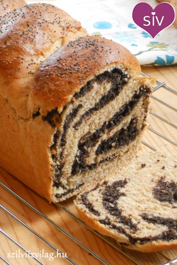 húsvéti kalács, kalács recept, mákos kalács, kalács, diétás kalács, diétás recept, szilvi ízvilág, vargáné nagy szilvia, kalács elkészítése, hozzávalók, kalács hozzávalók 