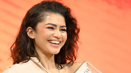 Hoppá! Zendaya fehérnemű nélkül lépett a vörös szőnyegre
