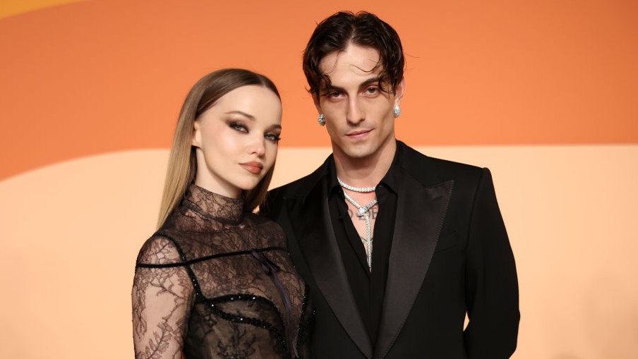 Dove Cameron és Damiano David összeházasodtak, elképesztően különleges ruhát viselt a menyasszony