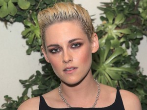 Könyörgünk, valami színért Kristen Stewart