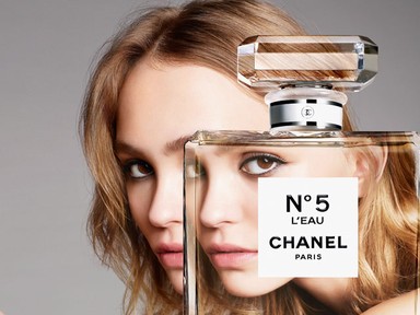 Johnny Depp kicsi lánya kelti új életre a legendás parfümöt