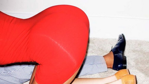 Öltözz, vetkőzz, szexelj!