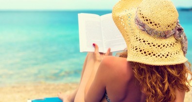 Félelem és reszketés a strandon - A legizgalmasabb könyvek nyaraláshoz