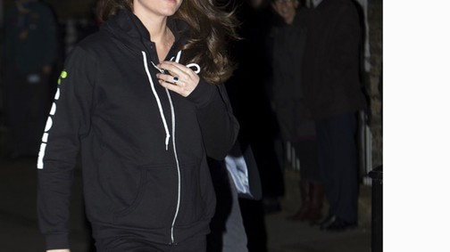 Összedőlt a világ! Kate Middleton pulóverben!