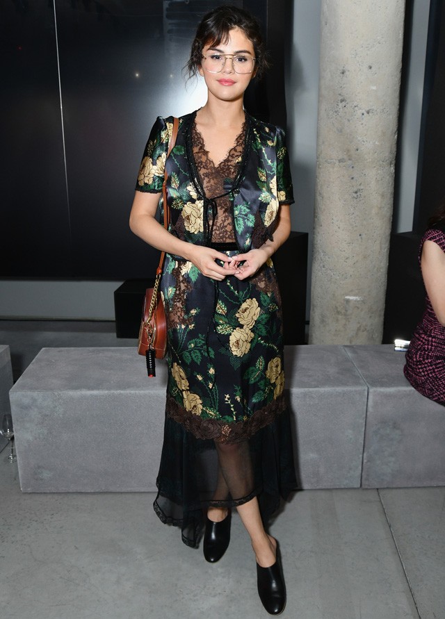 Selena Gomez a Prada resort show-ján