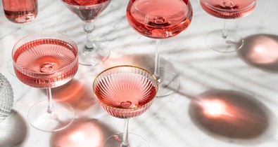 5 ártalmatlannak tűnő szokás, ami csak tovább ront a reflux tünetein