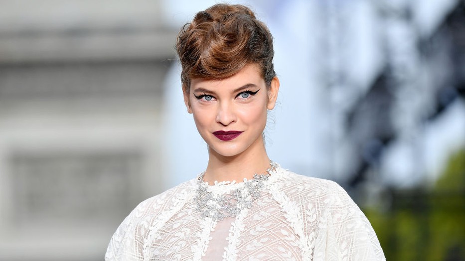 Palvin Barbara káprázatos szettekben vonult végig a kifutókon
