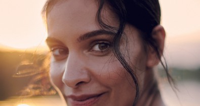 „A legfontosabb az lenne, hogy egyenlően hozzáférhessünk a javakhoz és a tudáshoz" - Danis Lídia színésznő a GLAMOUR októberi címlapján