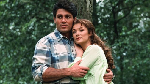 Már 57 éves az Esmeralda színésznője, aki mellett simán elsétálnál az utcán: döbbenetesen sokat változott