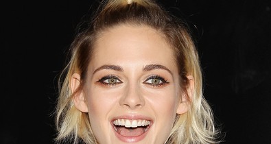 Kristen Stewart ha mosolyog, bármiben gyönyörű
