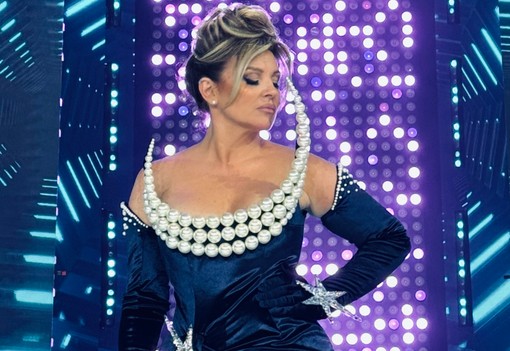 Liptai Claudia és a Telihold ereje – csillagfénybe öltözött nőiesség a Nagy Duett színpadán