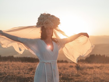 Ősi női archetípusok egy divattervező és egy fotóművész szemén keresztül 