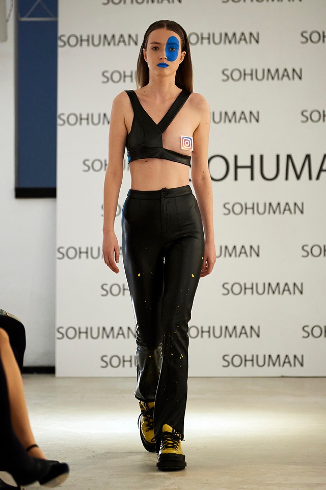 Feleslegesnek érzed magad? Vess egy pillantást erre a felsőre. 