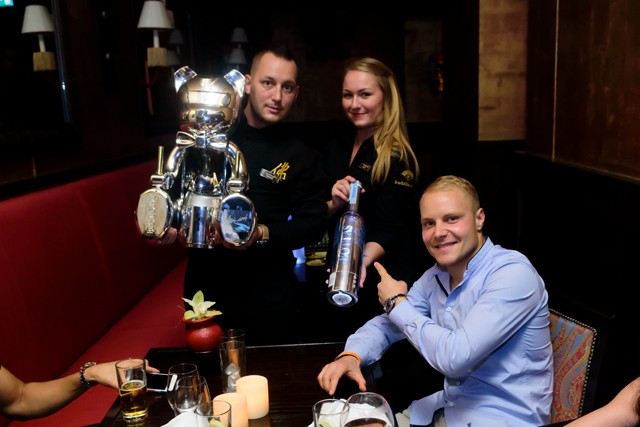 buddha bar budapest, forma 1 after parti, lewis hamilton, magyar nagydíj, klotild palace