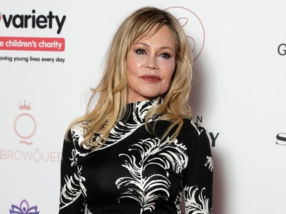 Egy perc néma csenddel tisztelegjünk a 62 éves Melanie Griffith alakja előtt!