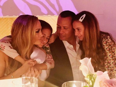 Jennifer Lopez és családja olyan cuki hálaadáskor, hogy bár örökbe fogadnának minket is