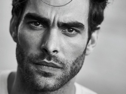 Elképesztően szexi pasi a Douglas új arca  