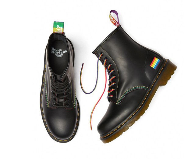 Légy büszke a szerelemre! Különleges darabokkal ünneplik a márkák a Pride hónapját