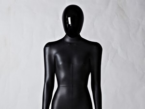 Most már csak az ördög visel Balenciagát?