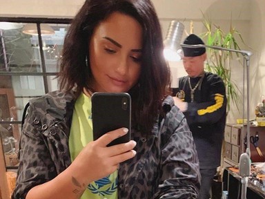 Demi Lovato új tetoválást csináltatott, és mindjárt elsírjuk magunkat