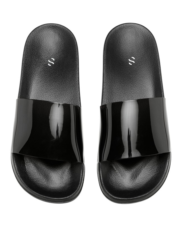 Fekete lakk H&M 4990 Ft