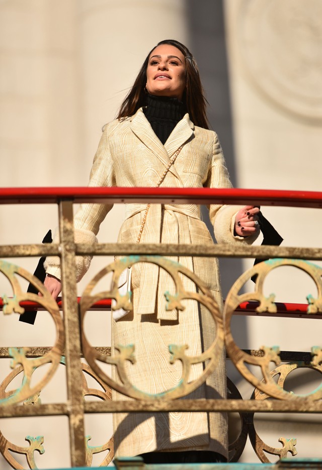 Lea Michele kiköpött Meghan Markle ebben a szettben