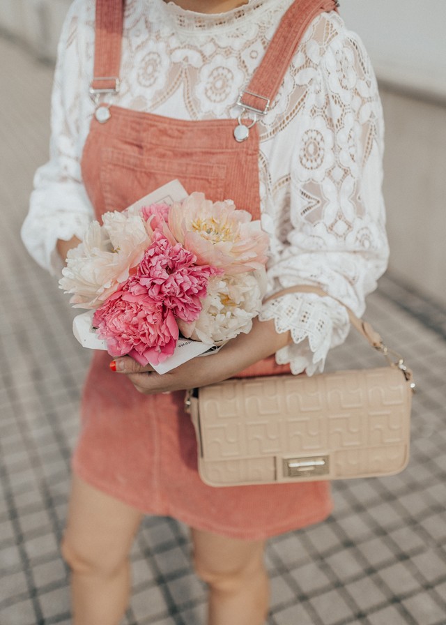 Ezen a héten a Triumph brandmenedzsere Lángi Dorka mutatja be gardróbját